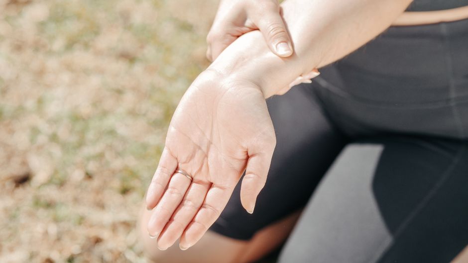 Aching Knee at Night With No Obvious Cause