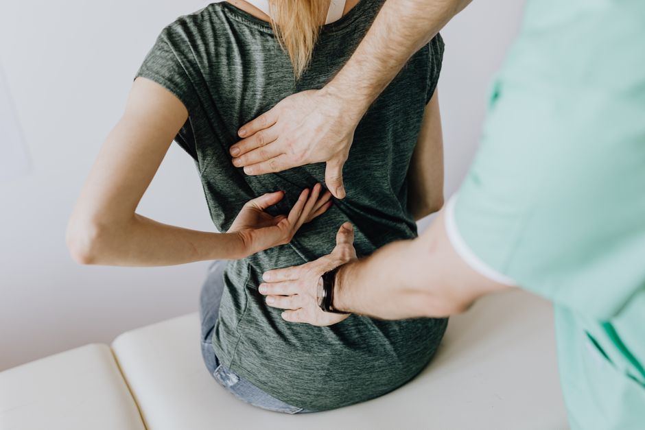 How Do I Know If My Clicking Knee is Just Noise or a Sign of Cartilage Damage?