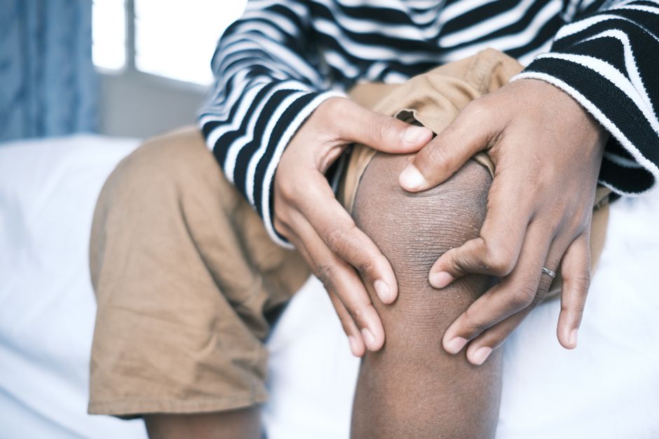 How to Talk to a Coach About Recurring Knee Symptoms